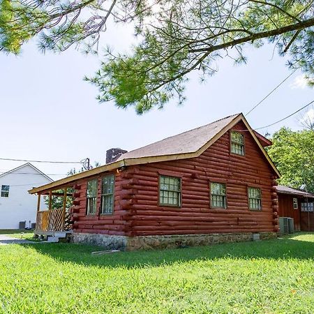 Вилла Authentic Log Cabin Mins From Chatts Best Sites Чаттануга Экстерьер фото