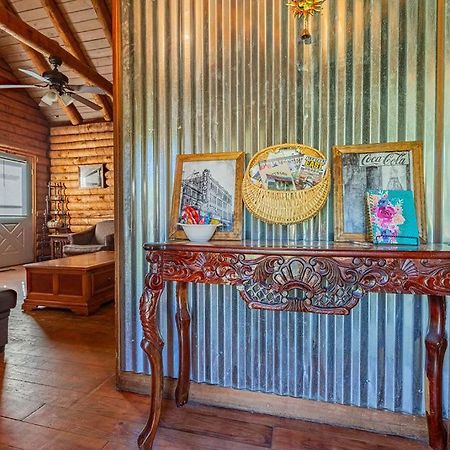 Вилла Authentic Log Cabin Mins From Chatts Best Sites Чаттануга Экстерьер фото