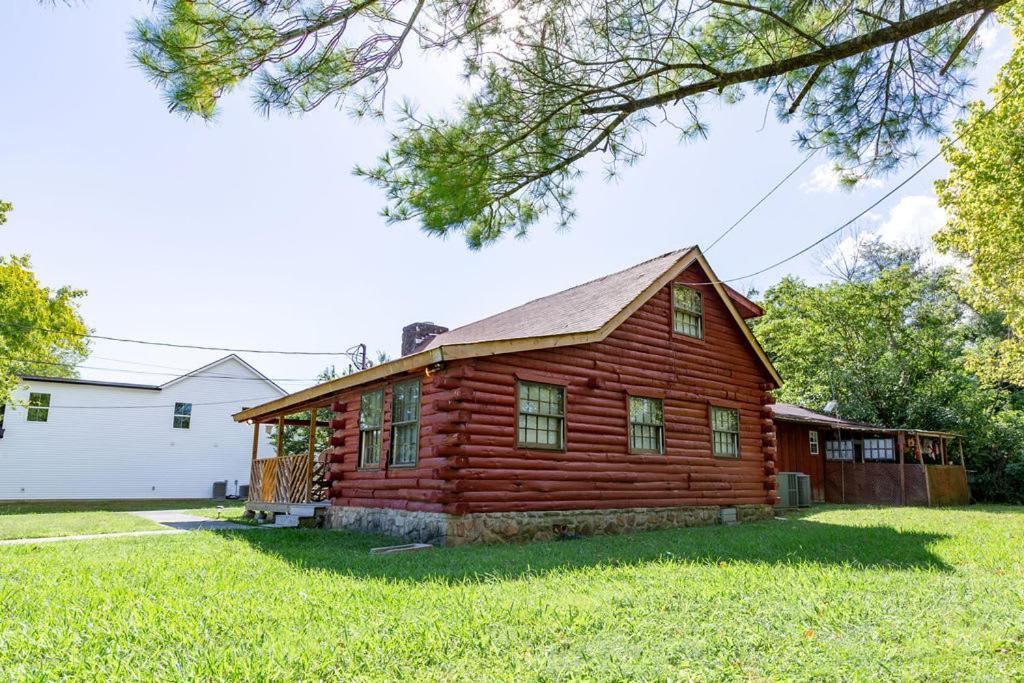 Вилла Authentic Log Cabin Mins From Chatts Best Sites Чаттануга Экстерьер фото