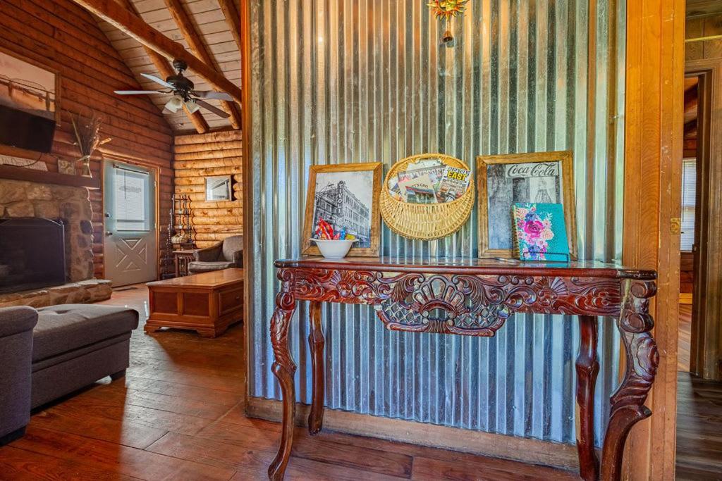Вилла Authentic Log Cabin Mins From Chatts Best Sites Чаттануга Экстерьер фото